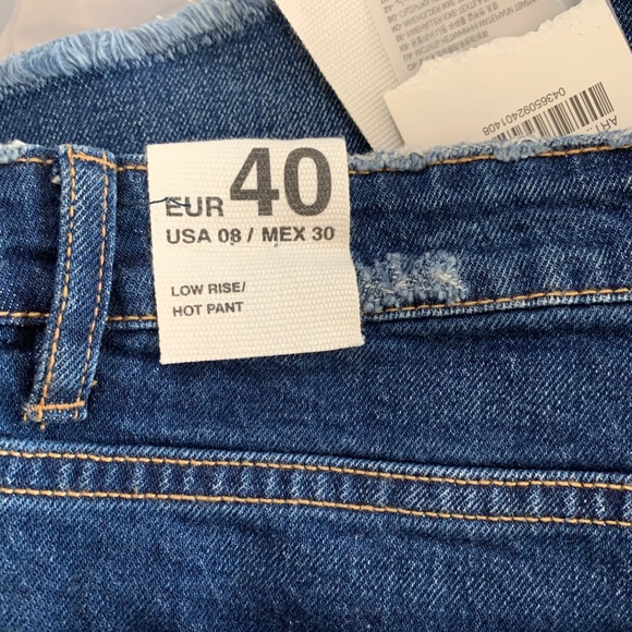 Zara Authentic Denim By TRF Cut-Off Short Size 8 - Picture 7 of 8